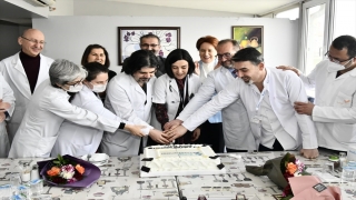 İYİ Parti Genel Başkanı Akşener, ziyaret ettiği doktorların Tıp Bayramı’nı kutladı 