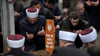 Bosna Hersekli ilim adamı Fikret Karcic, son yolculuğuna uğurlandı