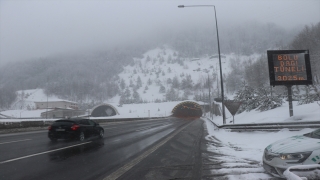 Bolu Dağı’nda kar etkili oluyor