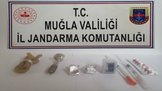 Muğla’da otomobilinde uyuşturucu bulunan şüpheli gözaltına alındı