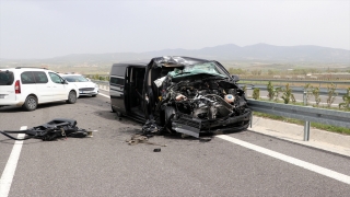 Selami Şahin’in oğlu Emirhan Şahin, Manisa’daki trafik kazasında yaralandı