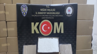 Niğde’de bir kamyonda 4,5 milyon dolu makaron ele geçirildi