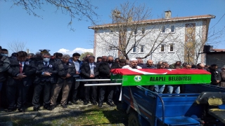 Zonguldak’ta maden ocağındaki kömür boşaltım aksanına sıkışarak hayatını kaybeden işçi defnedildi