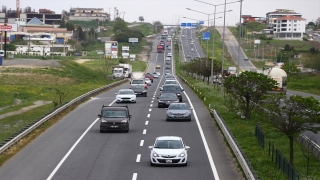 Tekirdağİstanbul kara yolunda bayram tatili yoğunluğu