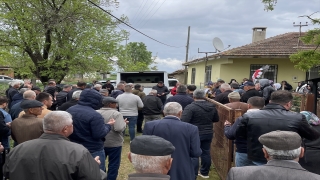 Araçlarının Tunca Nehri’ne düşmesi sonucu yaşamını yitiren çift toprağa verildi