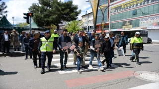 Bingöl’de ”Yayalar İçin 5 Adımda Güvenli Trafik” uygulaması 