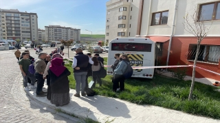 Sincan’da okul servis aracının evin duvarına çarpması sonucu 11 kişi yaralandı