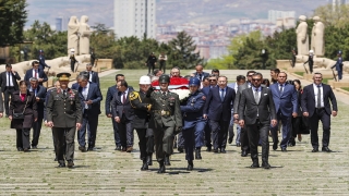 Kazakistan Cumhurbaşkanı Tokayev, Anıtkabir’i ziyaret etti