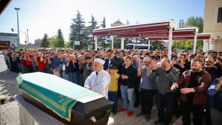 Bilecik’teki patlamada hayatını kaybeden işçinin cenazesi Eskişehir’de defnedildi
