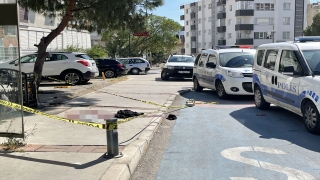 İzmir’de kocası tarafından bıçaklanan kadın, hastaneye kaldırıldı