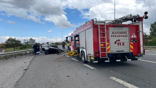 Kayseri’de kamyona çarpan otomobildeki 4 kişi öldü, 1 kişi yaralandı