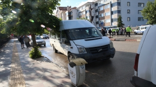 Tokat’ta çekiciye arkadan çarpan servisteki 4 öğrenci yaralandı