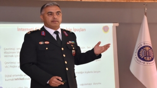 Erzurum’da jandarma, kadına şiddet ve uyuşturucuyla mücadele için ilçe ilçe geziyor