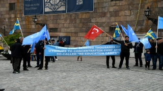 İsveç’te Uygur Türkleri, Çin’i protesto etti