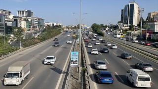 İstanbul’da haftanın ilk iş günü trafik yoğunluğu yaşanıyor