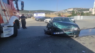 Maltepe’deki trafik kazasında 2 kişi yaralandı