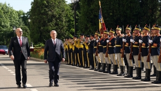 Milli Savunma Bakanı Akar Romanya’da