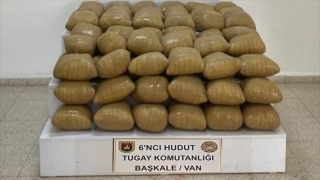 Van hudut hattında 356 kilo 658 gram toz esrar ele geçirildi