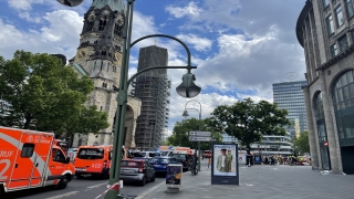 Berlin’de bir kişinin aracını yayaların üzerine sürmesi sonucu çok sayıda kişi yaralandı