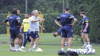 Fenerbahçe sahaya indi