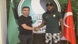 Sakaryaspor, Demokratik Kongolu forvet Kabongo Kasongo ile anlaştı