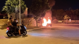 Bodrum’da seyir halindeyken alev alan otomobil tamamen yandı