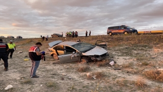 Şarampole devrilen otomobildeki anne öldü, aynı aileden 6 kişi yaralandı