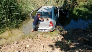 Adana’da dereye düşen otomobildeki 4 kişi yaralandı