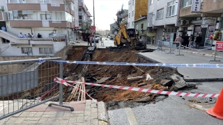 GÜNCELLEME Üsküdar’da istinat duvarı çöktü, 3 bina tahliye edildi