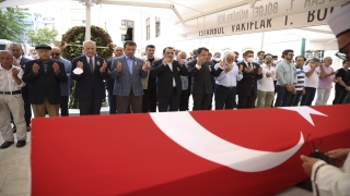 Eski Dışişleri Bakanı Türkmen, İstanbul’da son yolculuğuna uğurlandı