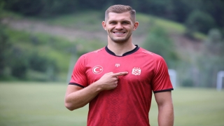 Sivasspor, Polonyalı oyuncu Karol Angielski’yi transfer etti