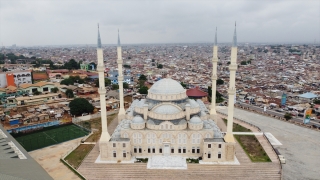 Gana Milli Camisi ve Külliyesi Ganalı Müslümanlara ev sahipliği yapıyor