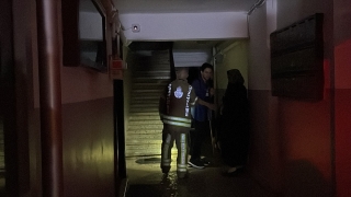 Beykoz’da yıldırım düşmesi sonucu bir binada çıkan yangın söndürüldü