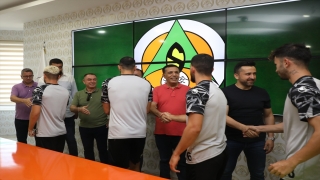 Aytemiz Alanyaspor camiası bayramlaşmada bir araya geldi 