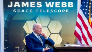 Biden, James Webb teleskobunun çektiği ilk tam renkli fotoğrafı kamuoyuyla paylaştı