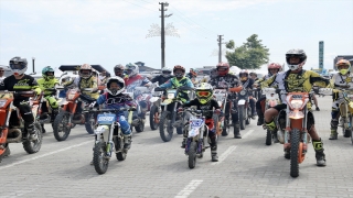 Sakarya’da sahilde Kum Enduro Yarışları yapıldı