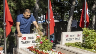 15 Temmuz Demokrasi Şehitliği ile Polis Şehitliği’nde anma programı düzenlendi