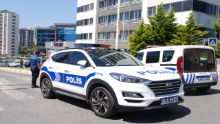 Pendik’te düğün salonuna silahla ateş edilmesine ilişkin 2 kişi yakalandı 