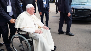 Papa Franciscus, Kanada’da kilise okullarındaki istismarlar nedeniyle özür diledi