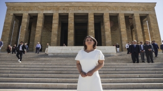 Almanya Dışişleri Bakanı Baerbock, Anıtkabir’i ziyaret etti