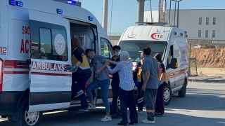 Kocaeli’de fabrikada çıkan yangında dumandan etkilenen 6 işçi hastaneye kaldırıldı