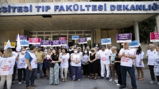 Meslektaşlarından öğretim üyesi Esin Davutoğlu Şenol’a destek açıklaması