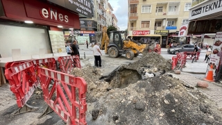 İSKİ kazısında su borusu patlayınca ev ve iş yerlerini su bastı 