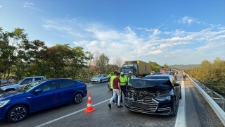 İstanbulİzmir Otoyolu’ndaki zincirleme kazada 10 kişi yaralandı