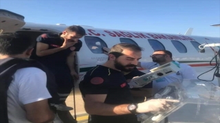 Siirt’te metabolik rahatsızlığı bulunan bebek ambulans uçakla Adana’ya sevk edildi