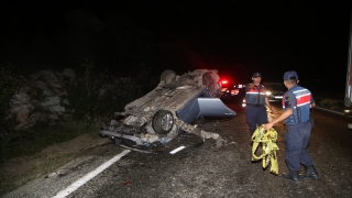 Dört aracın karıştığı trafik kazasında 3 kişi öldü, 5 kişi yaralandı