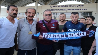 Trabzonspor kafilesi Antalya’ya geldi