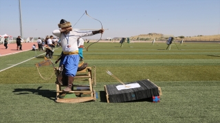 Kapadokya 2. Geleneksel Okçuluk Koşusu, 178 sporcunun katılımıyla yapıldı