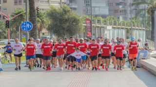 Zafer rotasında düzenlenen Zafer Ultra Maratonu İzmir’de tamamlandı