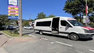 Ordu’da seyir halindeki minibüsün açık kapısından düşen kadın yolcu ağır yaralandı